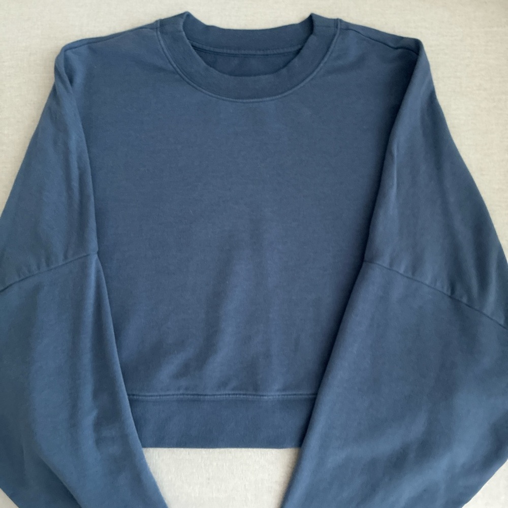 Alo Cropped Sway Crew Neck Pullover